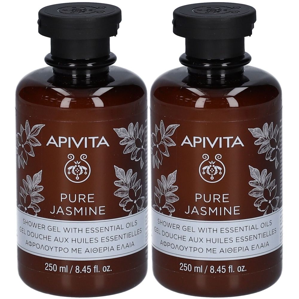 Zwei braune Flaschen mit schwarzem Deckel. Aufschrift: APIVITA PURE JASMINE. Text in mehreren Sprachen. 250 ml / 8.45 fl. oz.