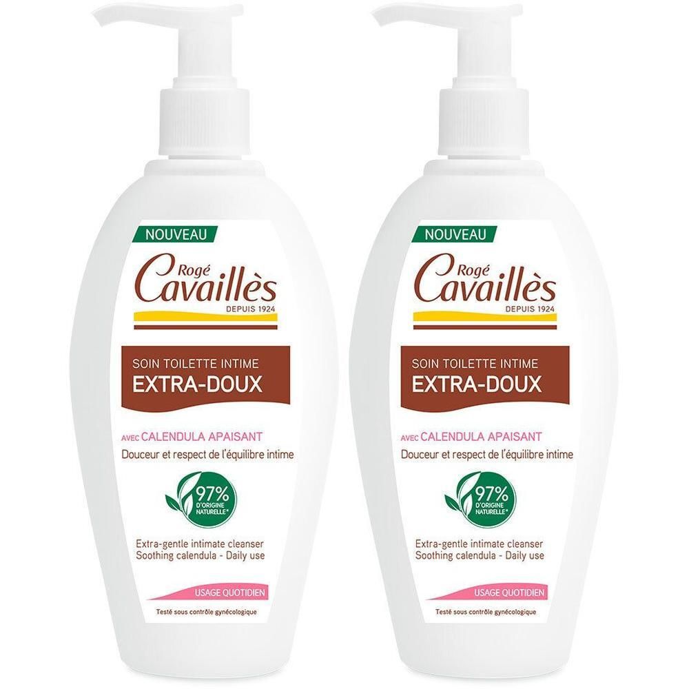 Zwei Flaschen Rogé Cavaillès Intimreinigung extra-sanft. Weiße Flaschen mit Pumpverschluss. Braunes Etikett mit Text.