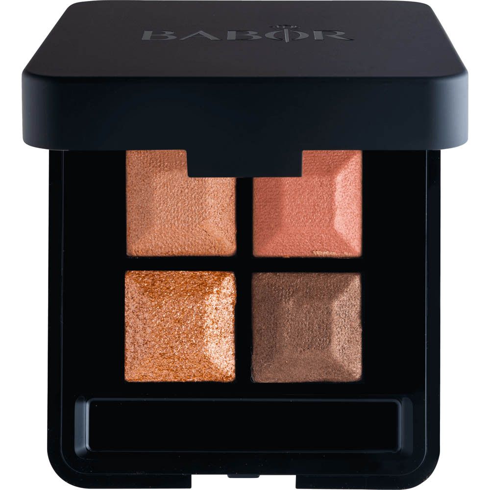 Palette de fards à paupières Quattro avec quatre teintes. Boîtier noir ouvert. Quatre fards à paupières carrés.