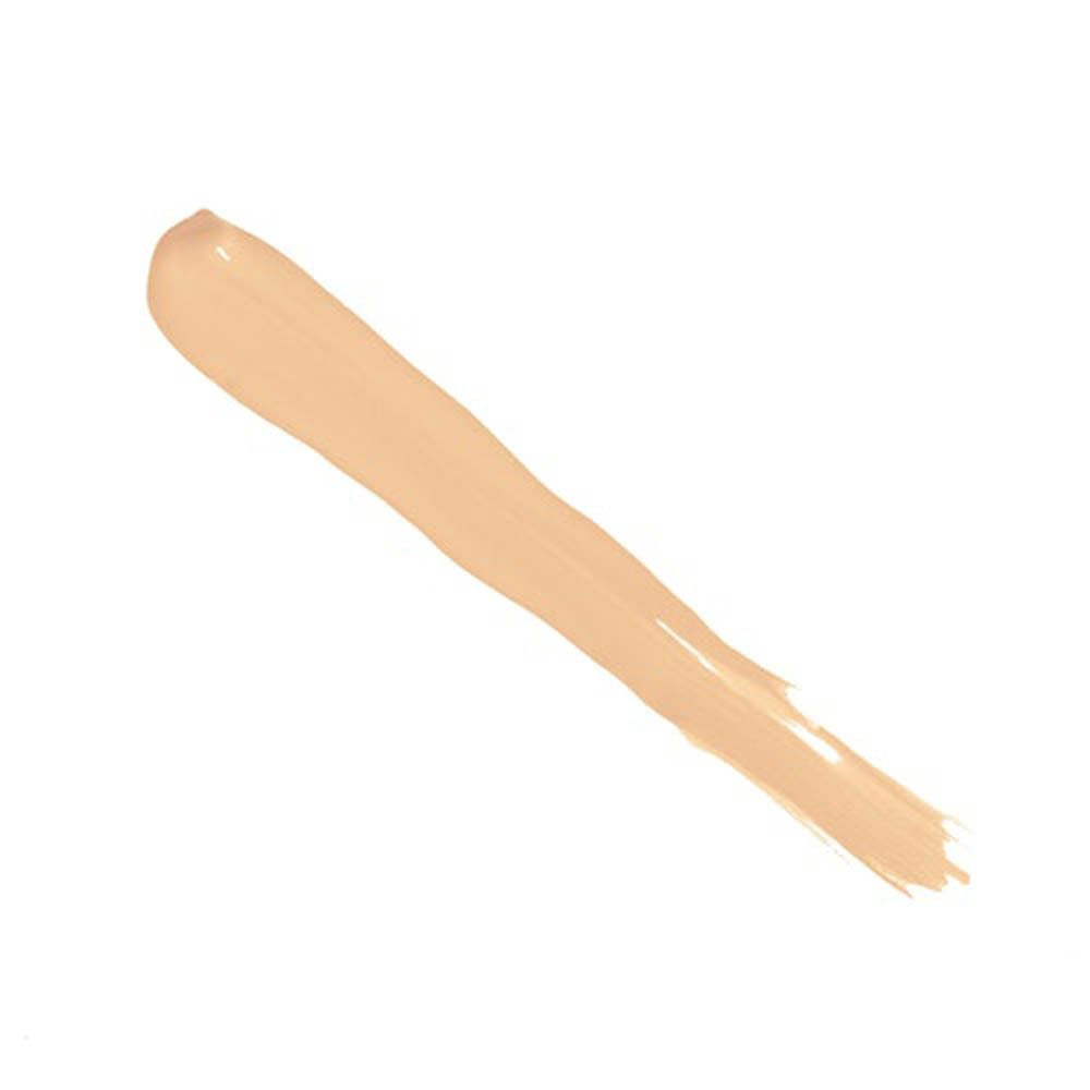 Produktprobe des Concealers. Beige Farbe, aufgetragen in einem diagonalen Strich.