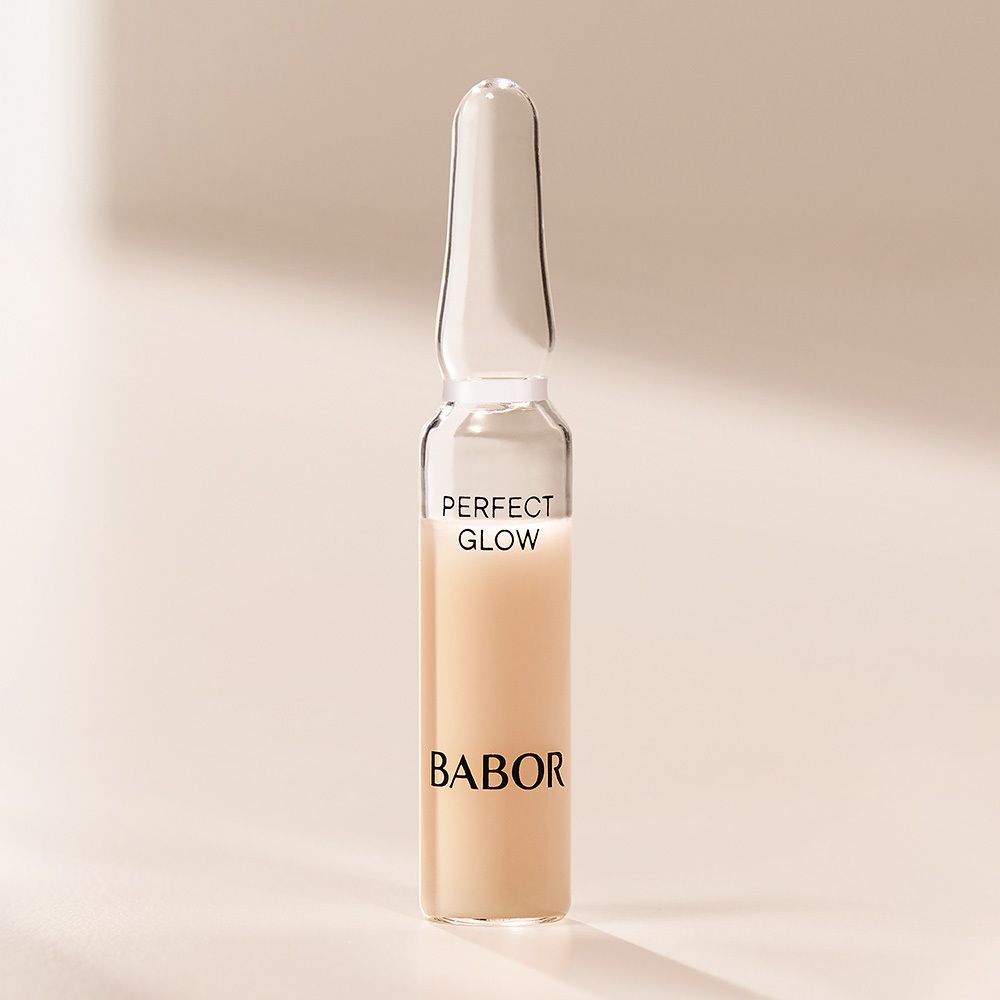 BABOR Ampulle mit der Aufschrift "PERFECT GLOW".