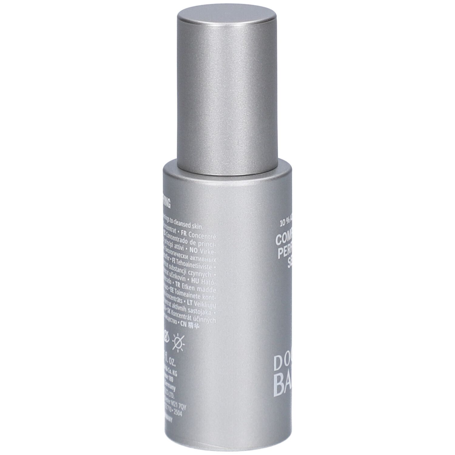 Silberne Flasche mit silbernem Deckel. Beschriftung: 10% Azelainsäure, Complexion Perfecting Serum, DOCTOR BABOR. Rückseite mit Text.