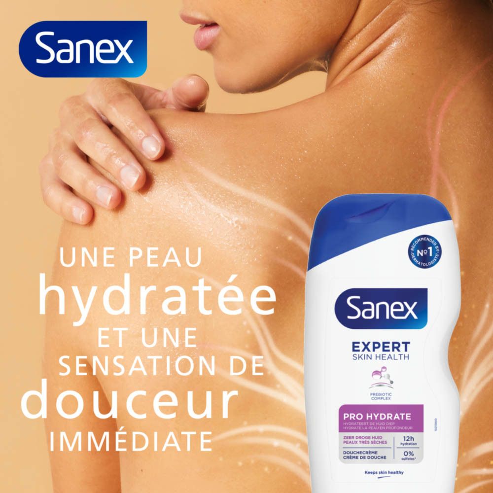 Publicité. Femme avec peau hydratée. Texte: Une peau hydratée et une sensation de douceur immédiate. Logo Sanex.