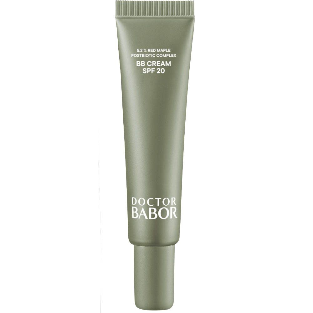 Tube vert de BB Cream SPF 20. Inscription Doctor Babor. Nom du produit et SPF clairement visibles.