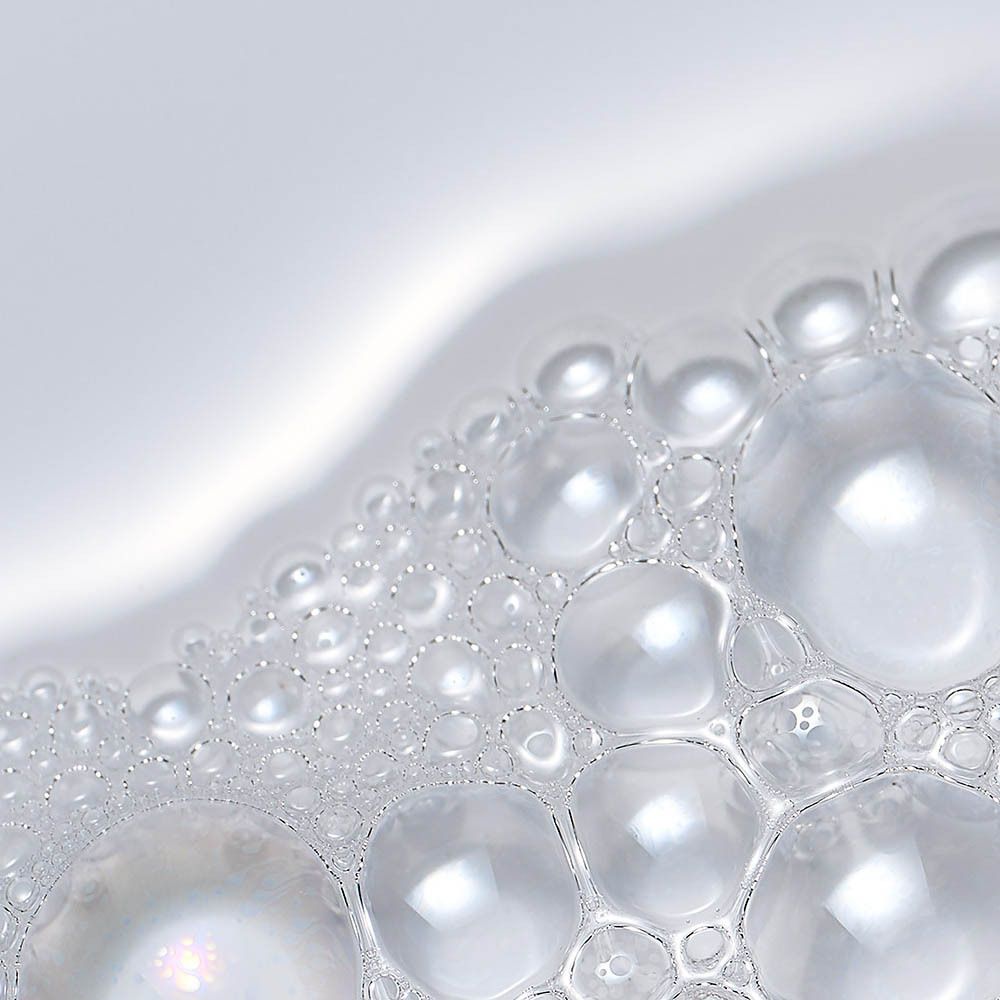 Nahaufnahme von Seifenblasen. Runde, transparente Blasen.