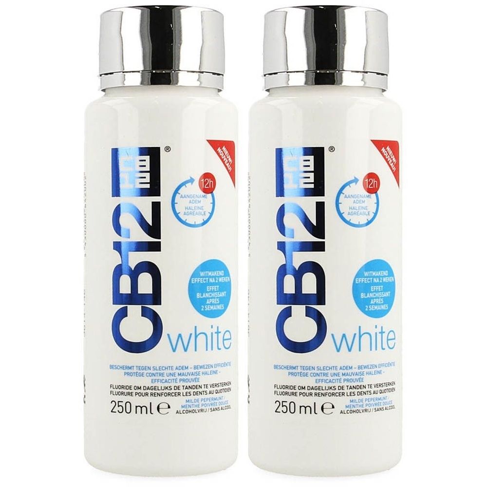 Deux flacons de bain de bouche CB12 White. Étiquette blanche avec logo bleu et texte. "White" et "250 ml" sont visibles.