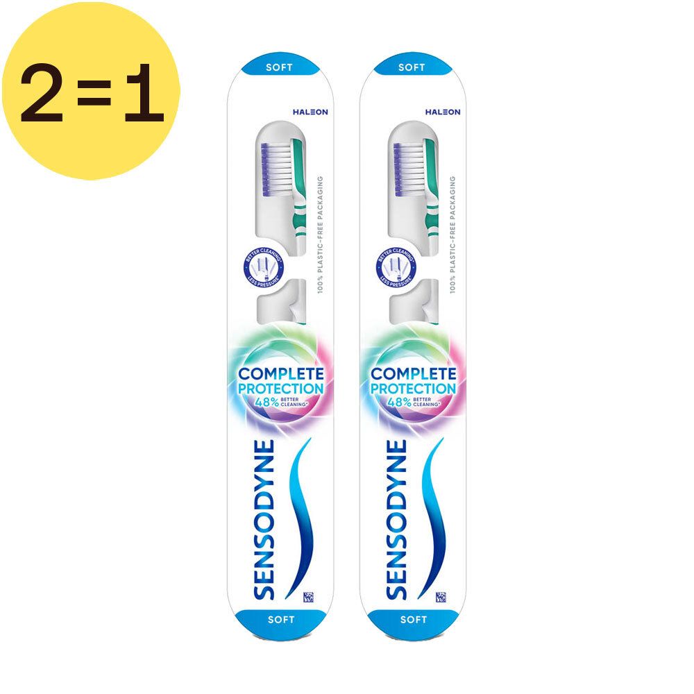 Deux brosses à dents Sensodyne Complete Protection Soft dans un emballage. Texte: 2=1 dans un cercle jaune.