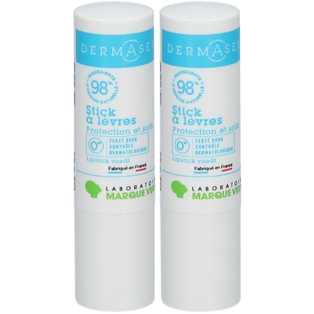 Zwei Lippenpflegestifte mit weißem Gehäuse und blauer Beschriftung. Aufschrift: DERMASE, Stick à lèvres, Protection et soin.