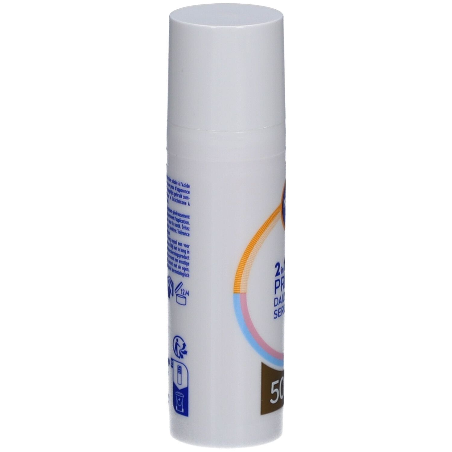 Weiße Flasche mit Text. NIVEA Sun 2 in 1 Primer Daily UV Serum SPF50+. Rückansicht.