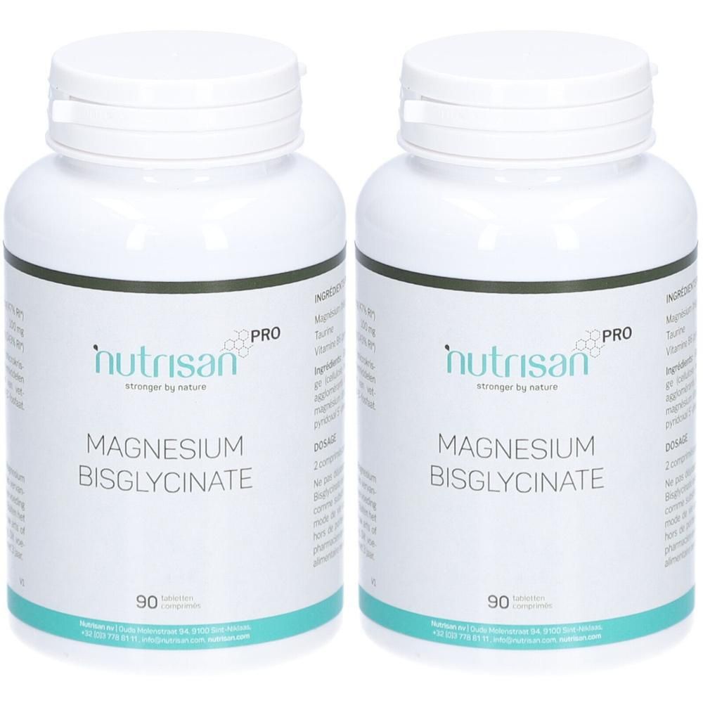 Zwei weiße Flaschen mit "Nutrisan Pro Magnesium BisGlycinate"-Etikett. Jede Flasche enthält 90 Tabletten.