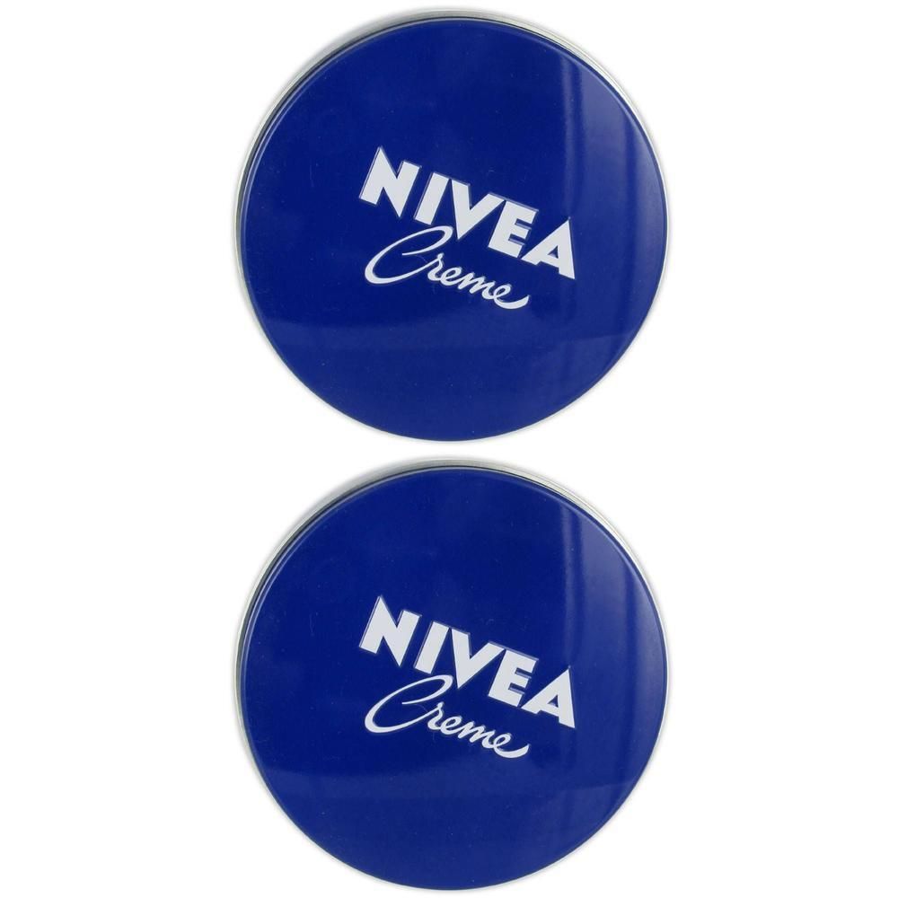 Zwei blaue Creme-Dosen mit weißem NIVEA-Schriftzug. Runde Form, silberner Rand. Deckel mit Schriftzug.