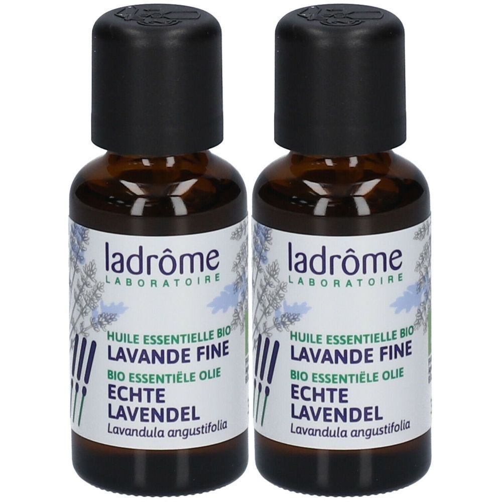 Deux flacons en verre brun avec bouchon noir. Étiquette avec texte : Ladrôme, huile essentielle de lavande.