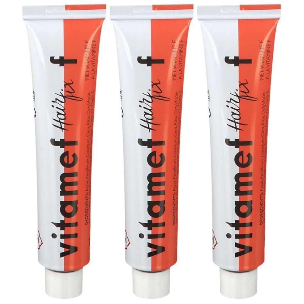 Trois tubes de Vitamef Hairfix. Tubes blancs avec accents orange et texte noir. Liste des ingrédients visible.