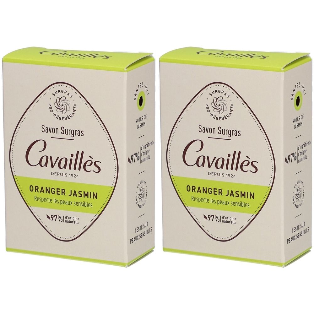 Zwei quadratische Kartons. Aufschrift: Cavaillès Savon Surgras, Oranger Jasmin. 97% Inhaltsstoffe natürlichen Ursprungs.