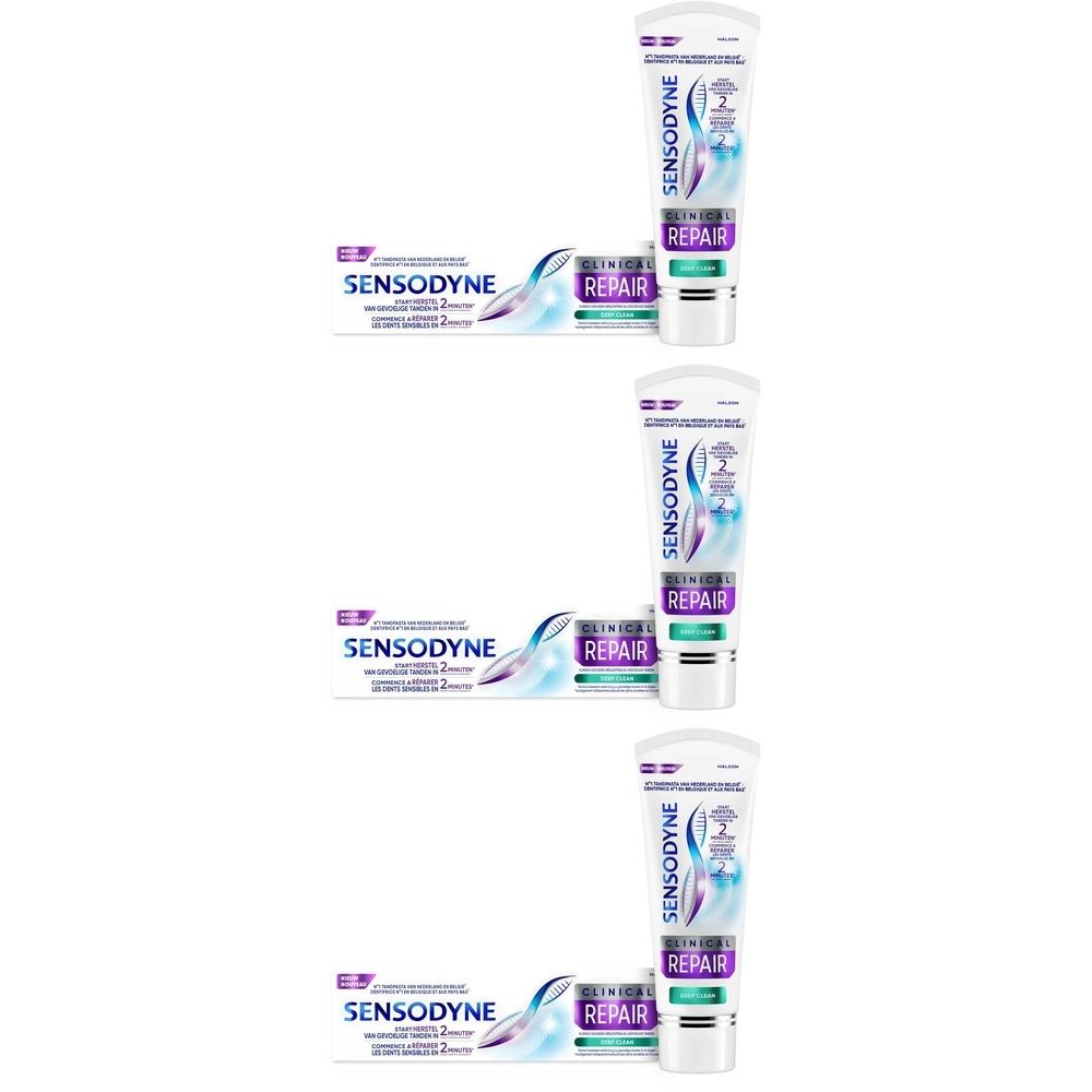 Trois boîtes de dentifrice Sensodyne Clinical Repair Deep Clean. Tubes blancs dans des boîtes. Texte: Sensodyne, Clinical Repair, Deep Clean.