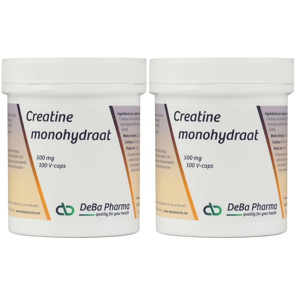 Zwei weiße Behälter mit Aufschrift "Creatine monohydraat". DeBa Pharma Logo. 500 mg, 100 V-caps.