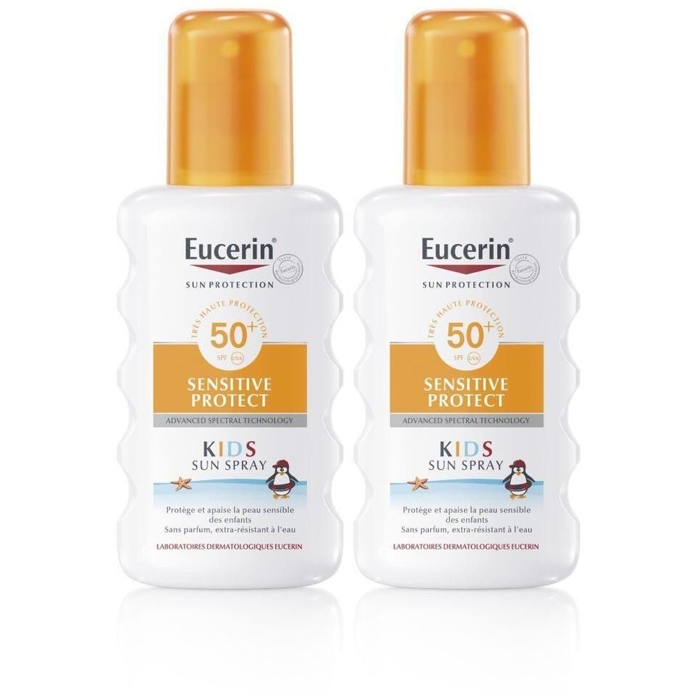 Zwei weiße Flaschen mit orangefarbenen Kappen. Aufschrift: Eucerin Sun Protection 50+ Sensitive Protect Kids Sun Spray.