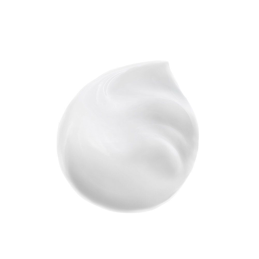 Nahaufnahme einer weißen Creme. Geformt wie eine Spitze. Hintergrund weiß.