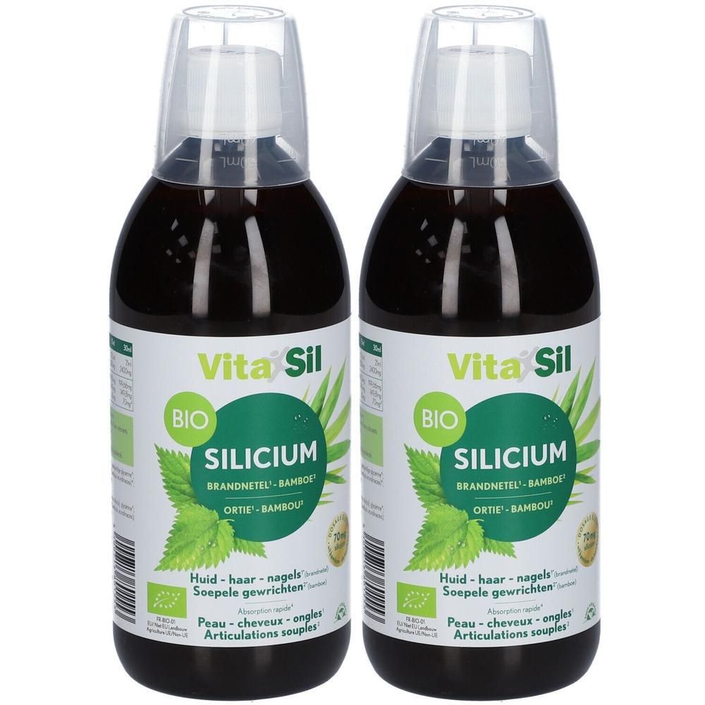 Deux flacons de VitaSil Silicium. Étiquettes vertes avec nom et ingrédients. Label bio. Liquide clair.