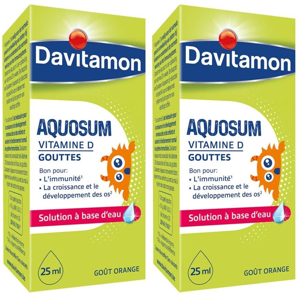 Deux boîtes de Davitamon Aquosum Vitamine D Gouttes. Design vert et blanc avec nom et informations. Illustration orange.