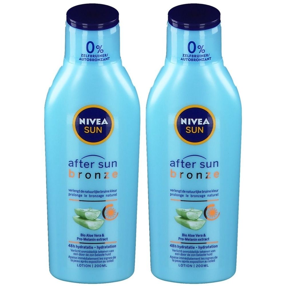 Deux flacons de lotion NIVEA Sun After Sun Bronze. Flacons bleu clair avec bouchon bleu foncé. Inscription : After Sun Bronze, Aloe Vera.
