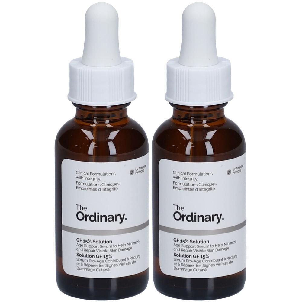Zwei Flaschen The Ordinary GF 15% Solution. Braune Glasflaschen mit weißen Etiketten und Pipetten. Text: The Ordinary, GF 15% Solution.