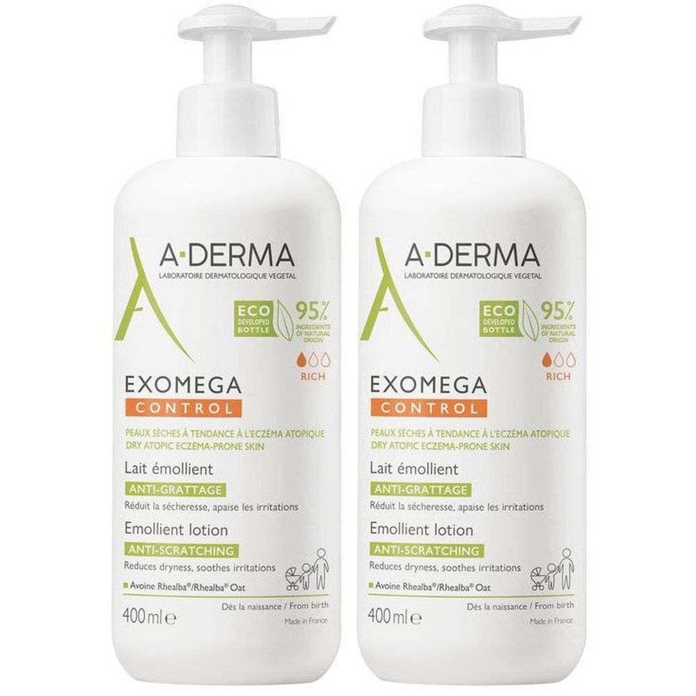 Deux flacons blancs avec pompe. Inscription: A-DERMA EXOMEGA CONTROL, Lait émollient, 400ml. Certification ECO.