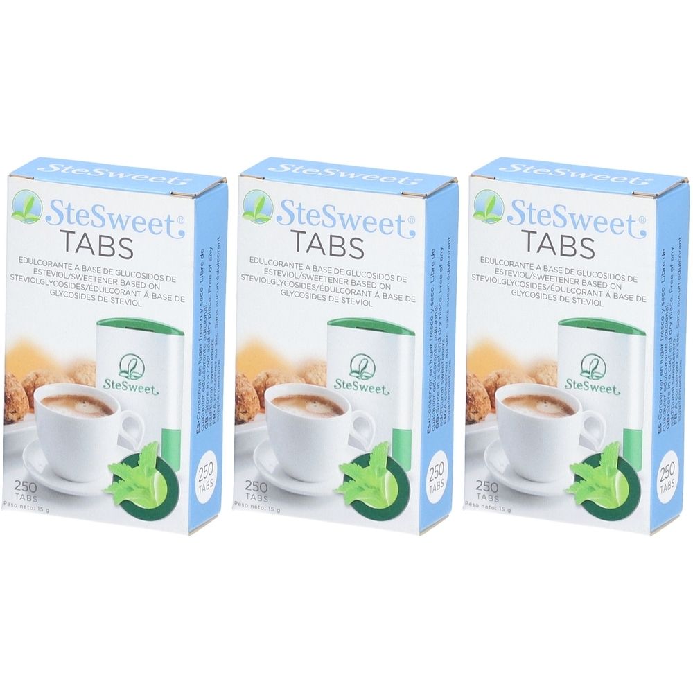 Trois boîtes de SteSweet® Tabs. Emballage bleu et blanc avec nom du produit et image d'une tasse de café.