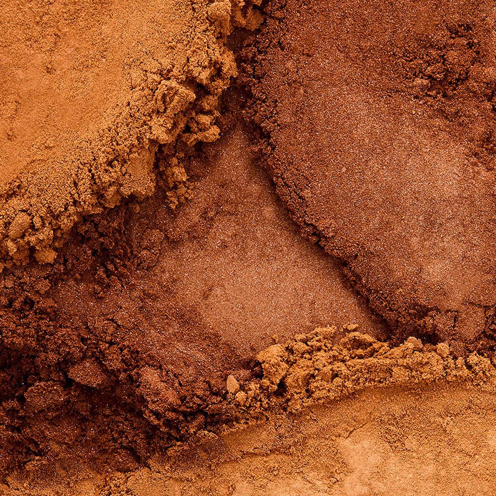 Emballage Collistar Magica Bronzing Powder, face avant avec nom du produit et logo.