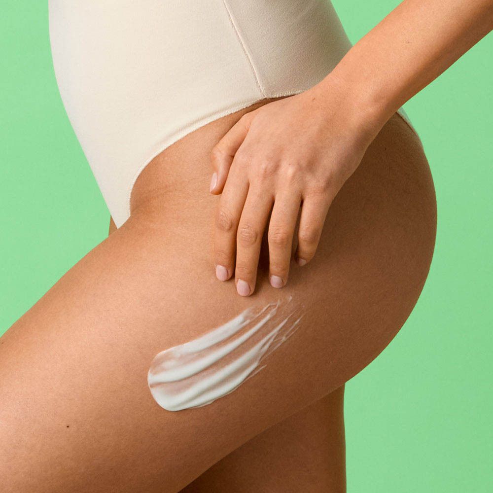 Arrière d'un flacon pompe vert avec Collistar Anticellulite Even Finish Cryo-Gel, code-barres et QR code.