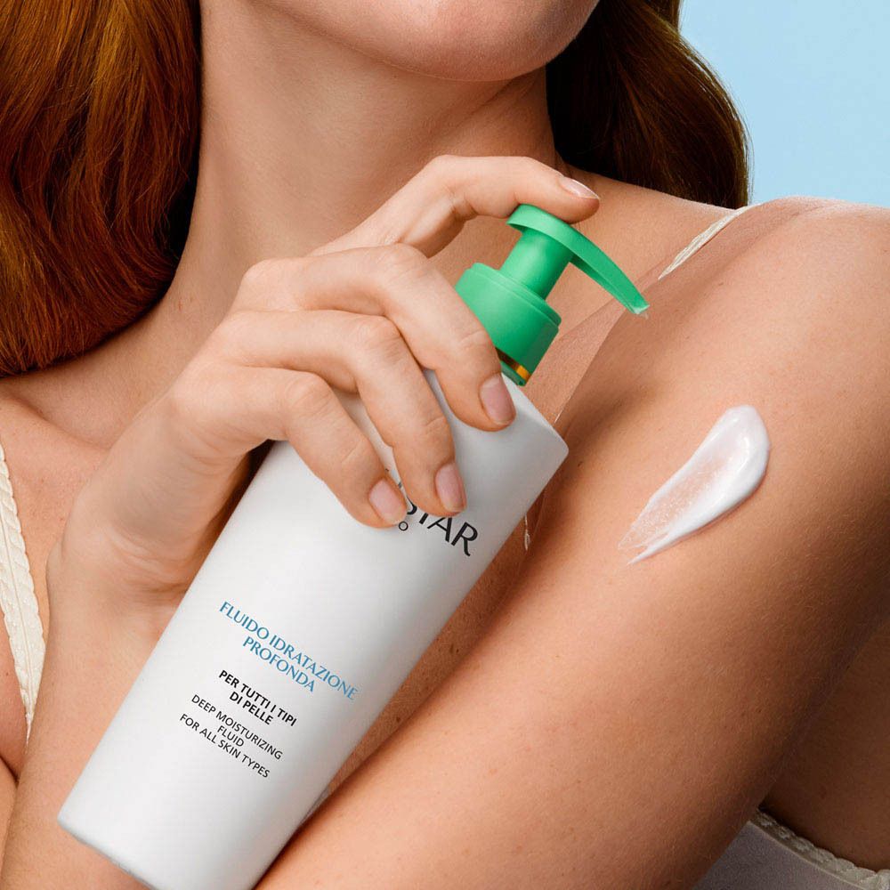 Vue arrière du flacon pompe Collistar Deep Moisturizing Fluid avec informations détaillées et code-barres.
