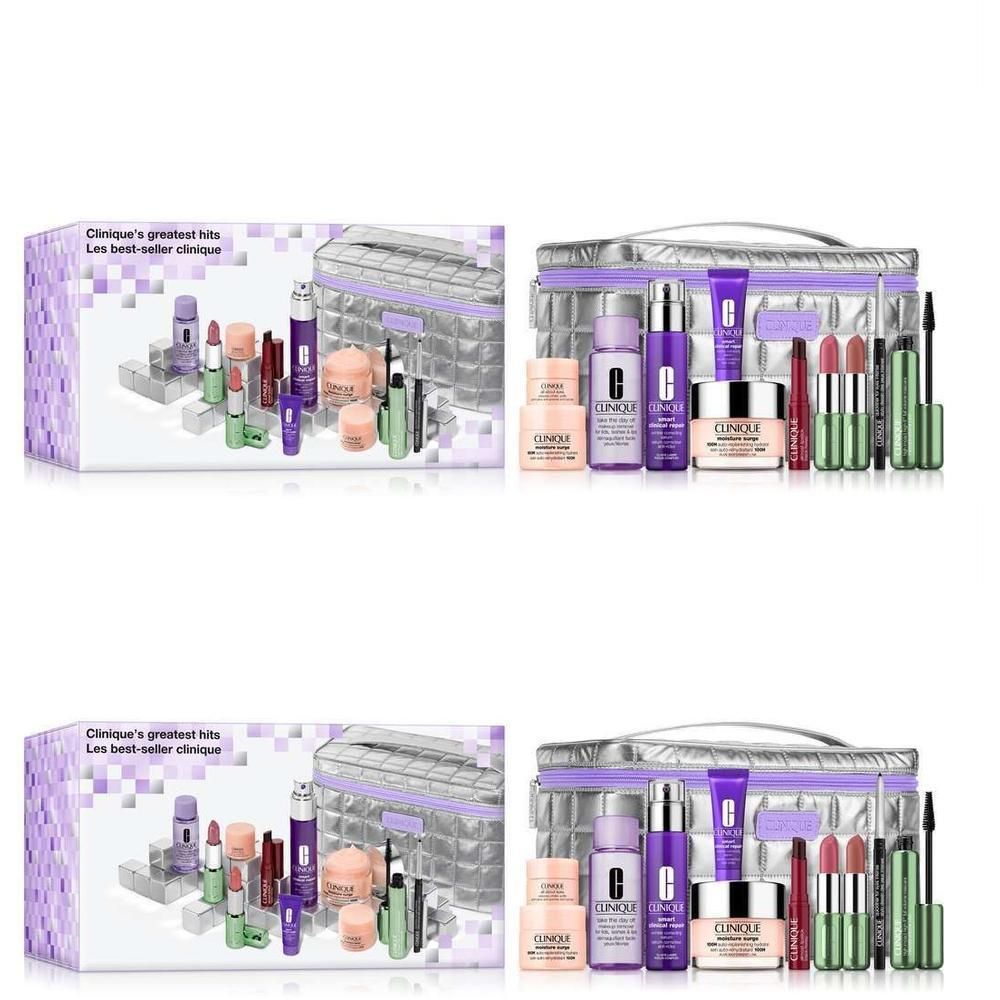 Coffret Clinique's Greatest Hits Blockbuster avec trousse de toilette et divers produits cosmétiques.