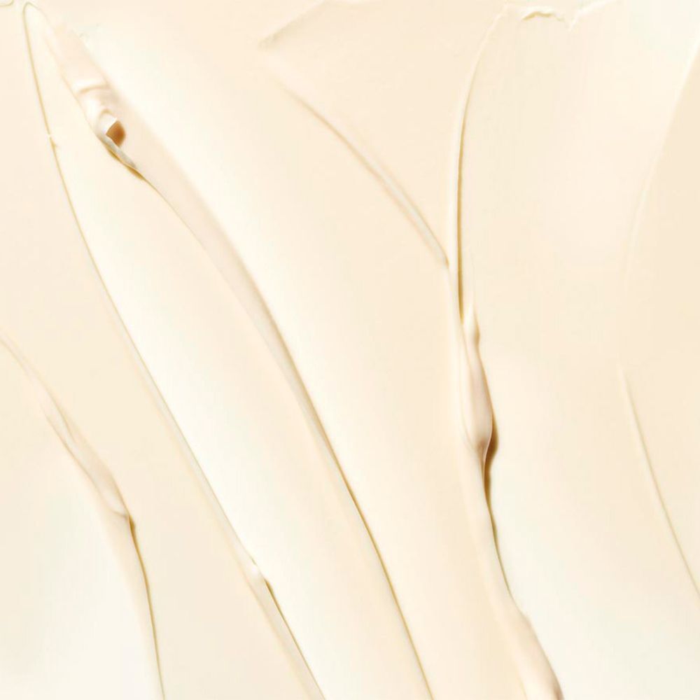 Texture crémeuse de la crème contour des yeux anti-âge Clinique for Men.