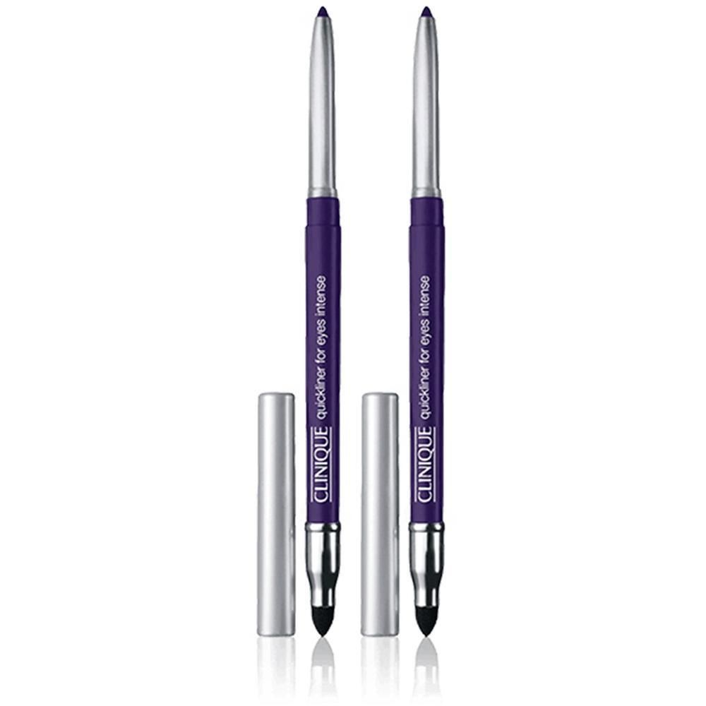 Zwei Clinique Quickliner™ für intensive Augen in Dunkelviolett mit silbernen Kappen.