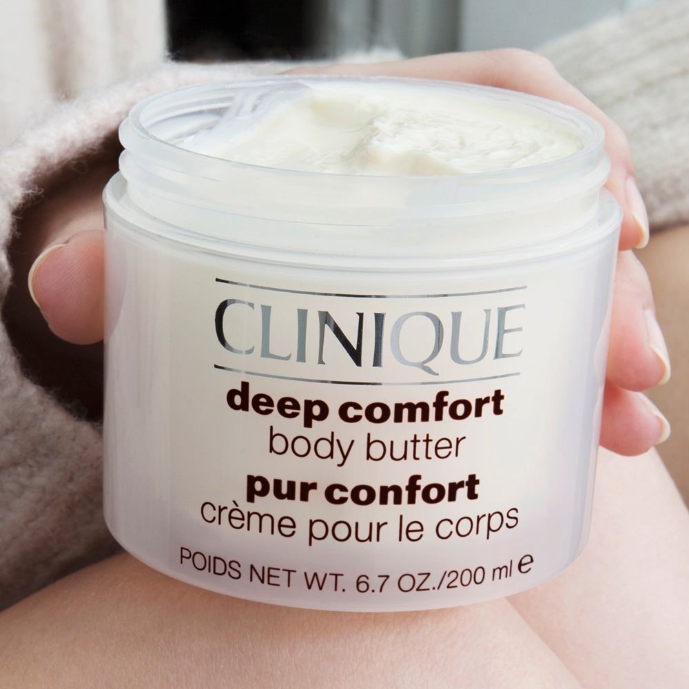 Un pot de Clinique Deep Comfort Body Butter de 200 ml.
