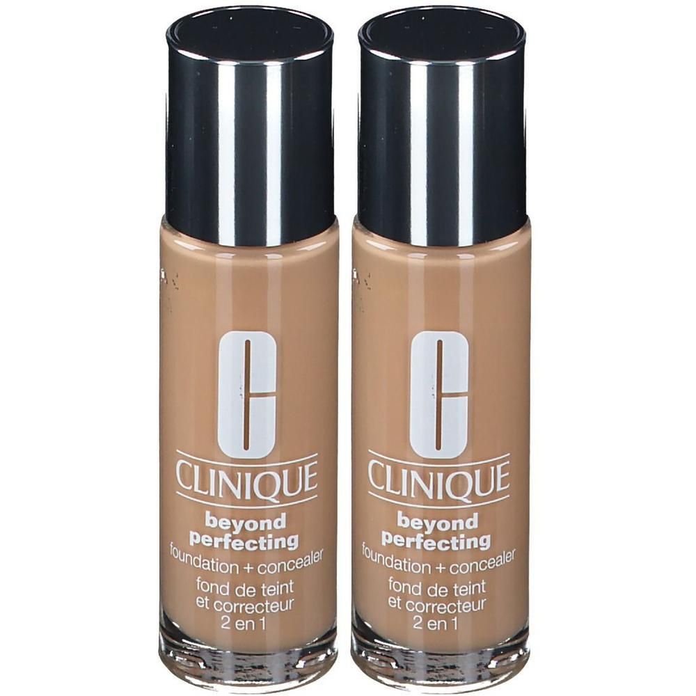 Zwei Flaschen CLINIQUE Beyond Perfecting Foundation + Concealer in neutraler Nuance 09 mit silbernen Verschlüssen.
