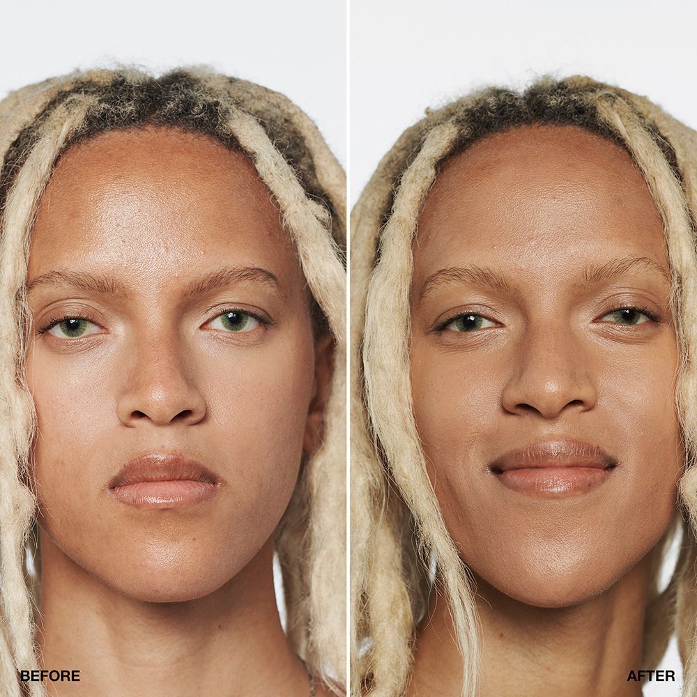 Comparaison avant/après d'une personne portant le maquillage liquide CLINIQUE Anti-Blemish Solutions, teinte Beige.