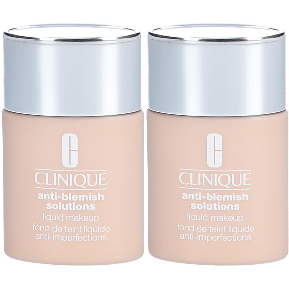 Zwei Clinique Anti-Blemish Solutions flüssiges Make-up in Alabaster mit silbernen Verschlüssen.