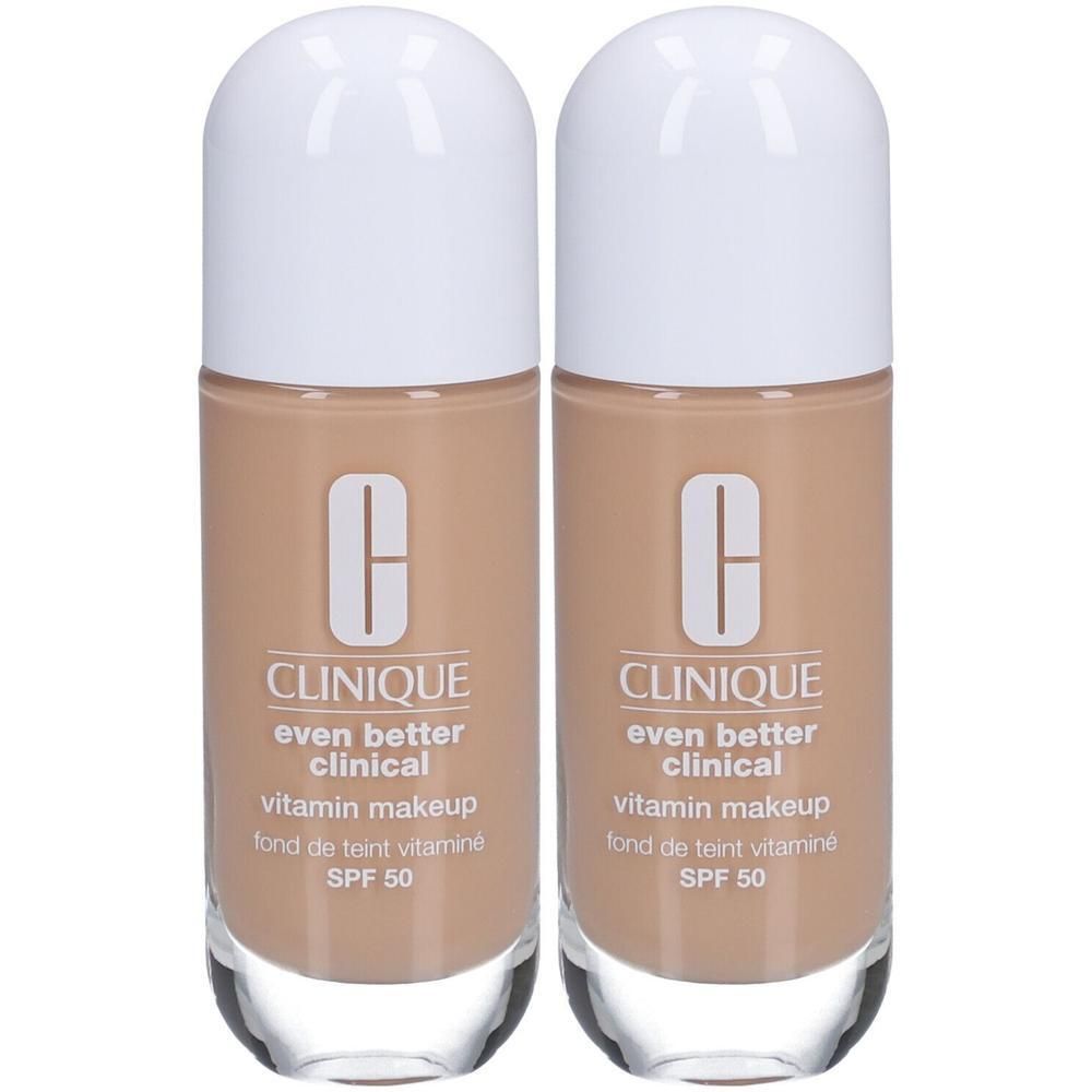 Deux flacons de Clinique Even Better Clinical Vitamin Makeup SPF 50.