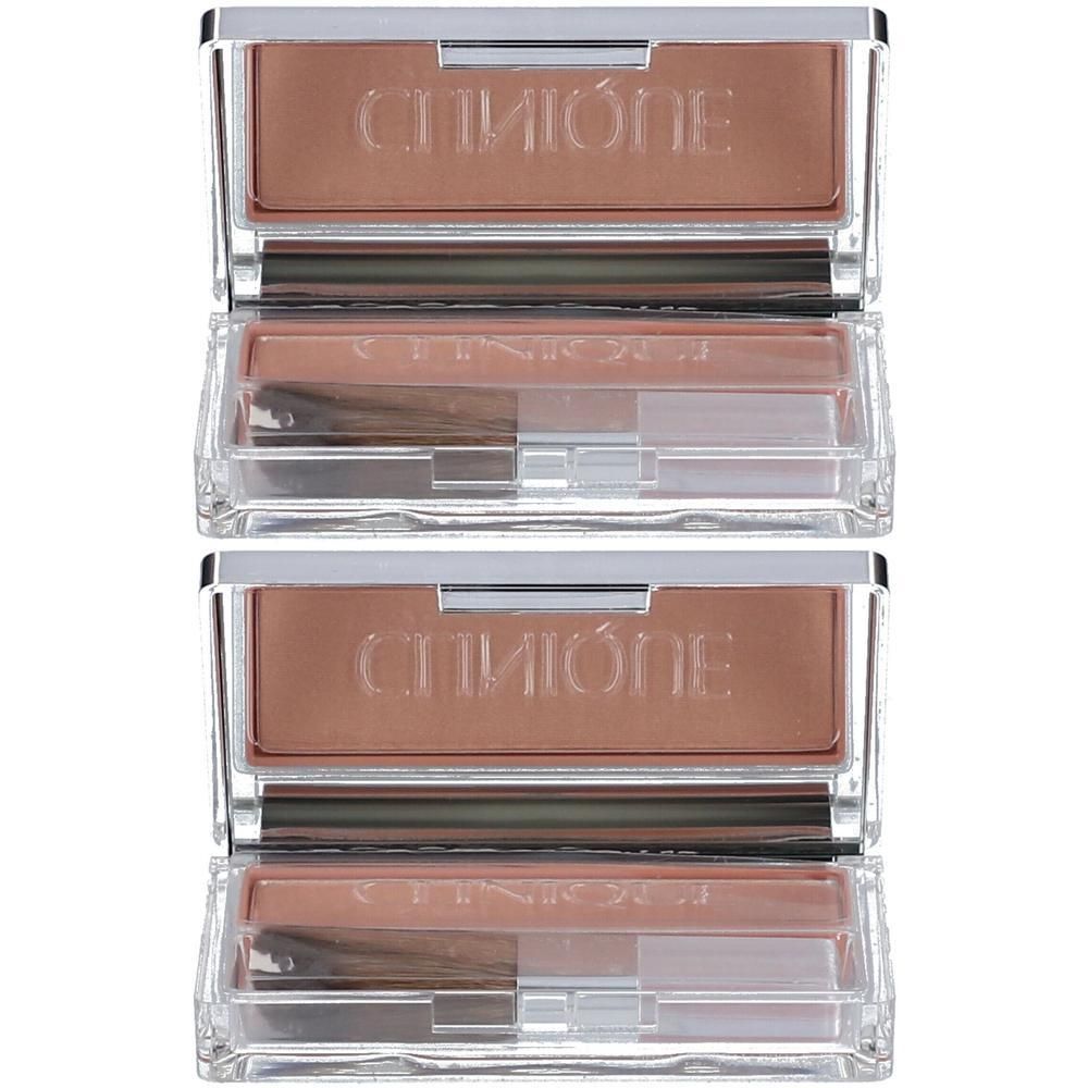 Deux poudres blush Blushing Blush de Clinique en Aglow, avec applicateur.
