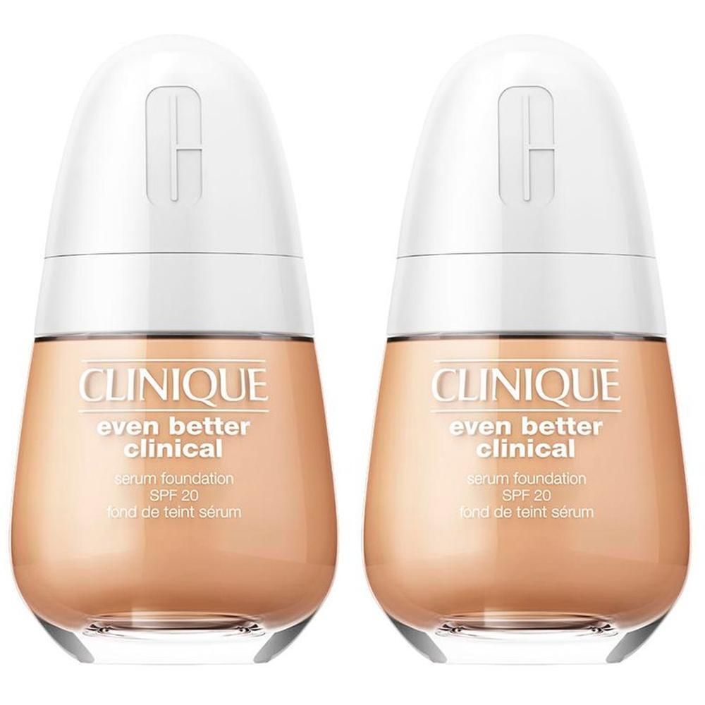 Deux flacons de fond de teint sérum CLINIQUE Even Better Clinical SPF 20, teinte beige clair.