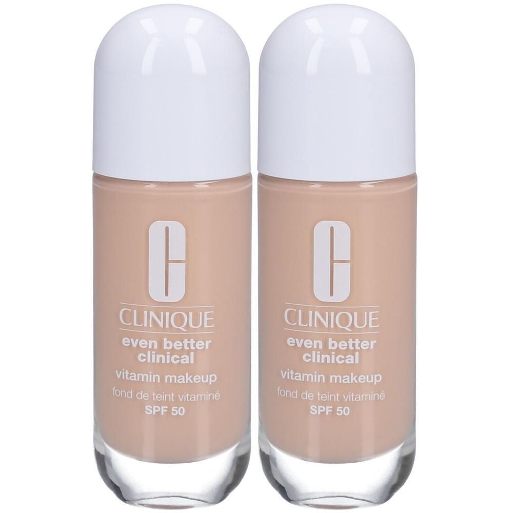 Deux flacons de Clinique Even Better Clinical Vitamin Makeup SPF 50, teinte claire.