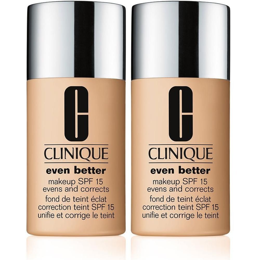 Zwei Flaschen CLINIQUE Even Better Makeup SPF 15 in der Farbe CN 70 Vanilla.