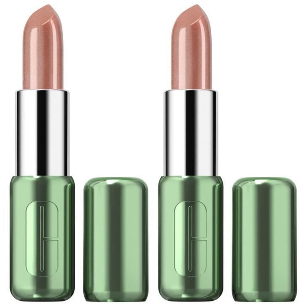 Zwei Clinique Pop Lippenstifte in der Farbe Soft Bare Pop mit silbernen Applikatoren und grünen Kappen.