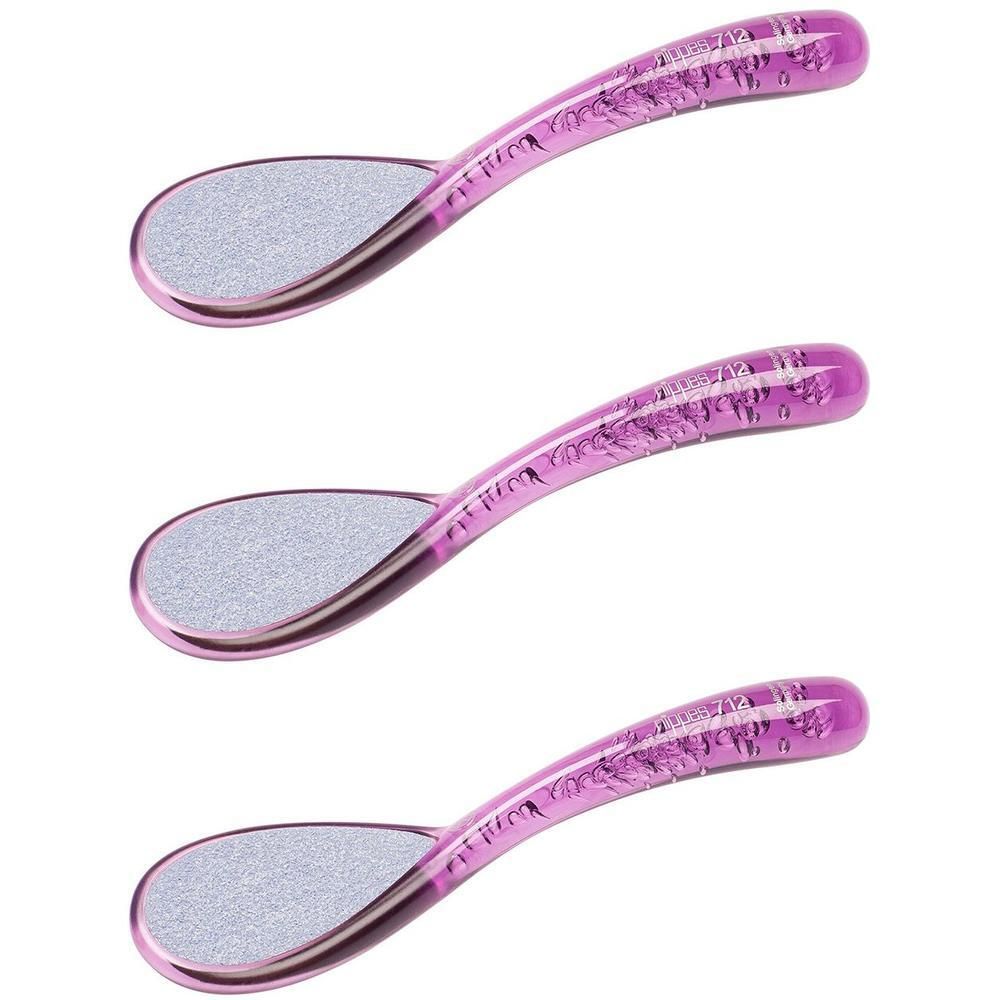 Trois râpes à pieds violettes avec manche ergonomique et surface de frottement argentée.