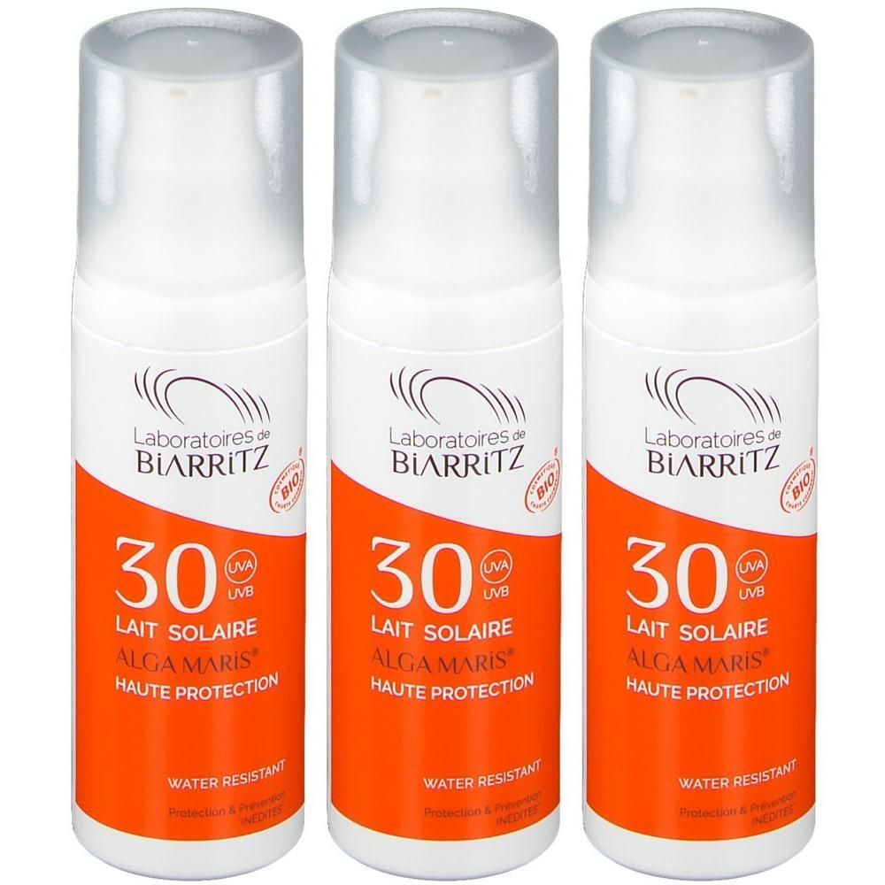 Drei Flaschen Sonnenmilch SPF 30 von Laboratoires de Biarritz. Wasserresistent.