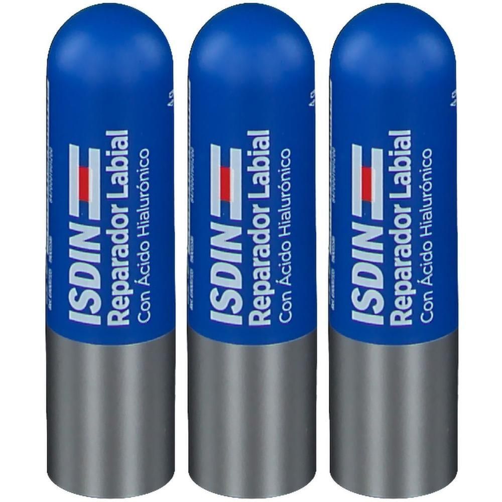 Drei ISDIN Lippenbalsam Sticks mit Hyaluronsäure. Blaue und silberne Verpackung.