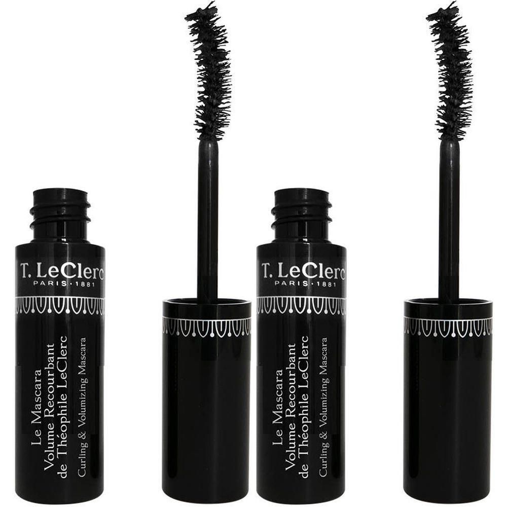 Drei schwarze Mascara-Flakons mit Bürsten. Einer ist geöffnet, die Bürste ist sichtbar.