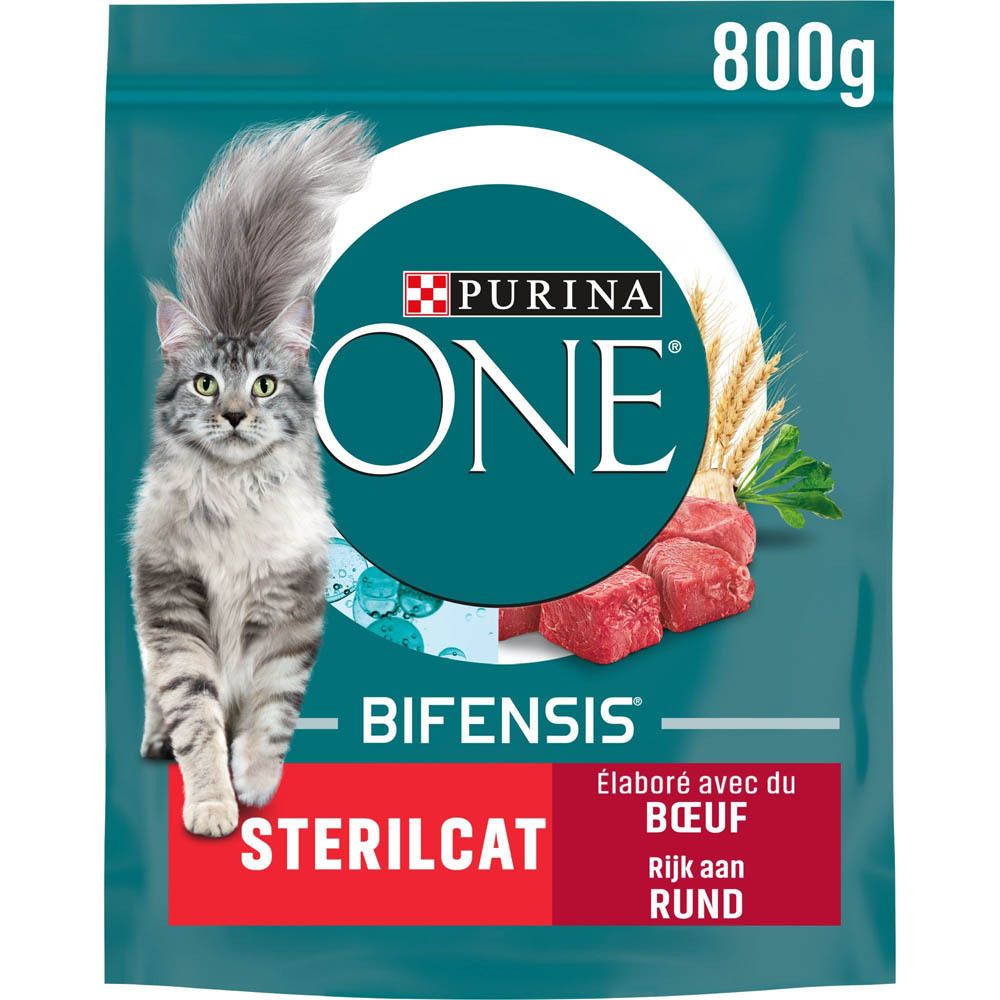 Purina One Sterilcat Katzenfutter mit Rind, 800g Beutel mit Katze und Rindfleischstücken.