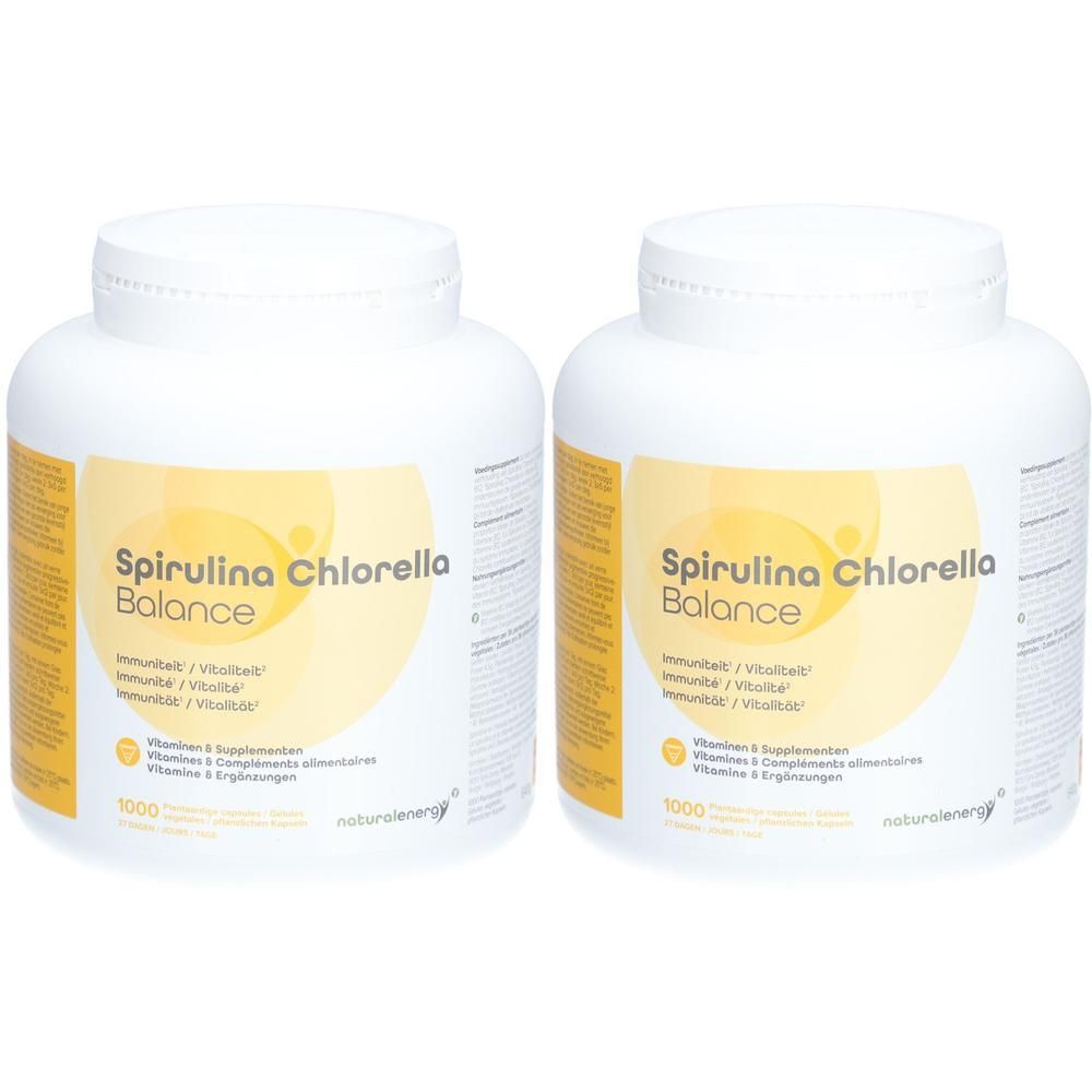 Zwei weiße Behälter mit Spirulina Chlorella Balance Nahrungsergänzungsmitteln. Jede Flasche enthält 1000 Tabletten.